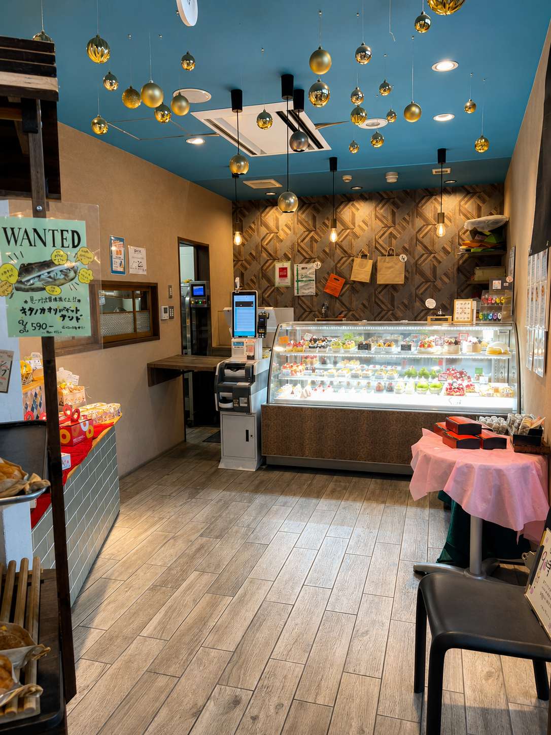 流山・西平井の「石窯パン工房サフラン 丘の上店」に行ってみた。種類豊富なパンとテラス席のある人気ベーカリー 3枚目